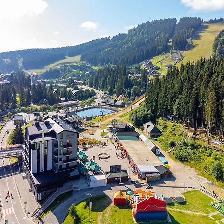 Shelter Apart Hotel Bukovel Extérieur photo