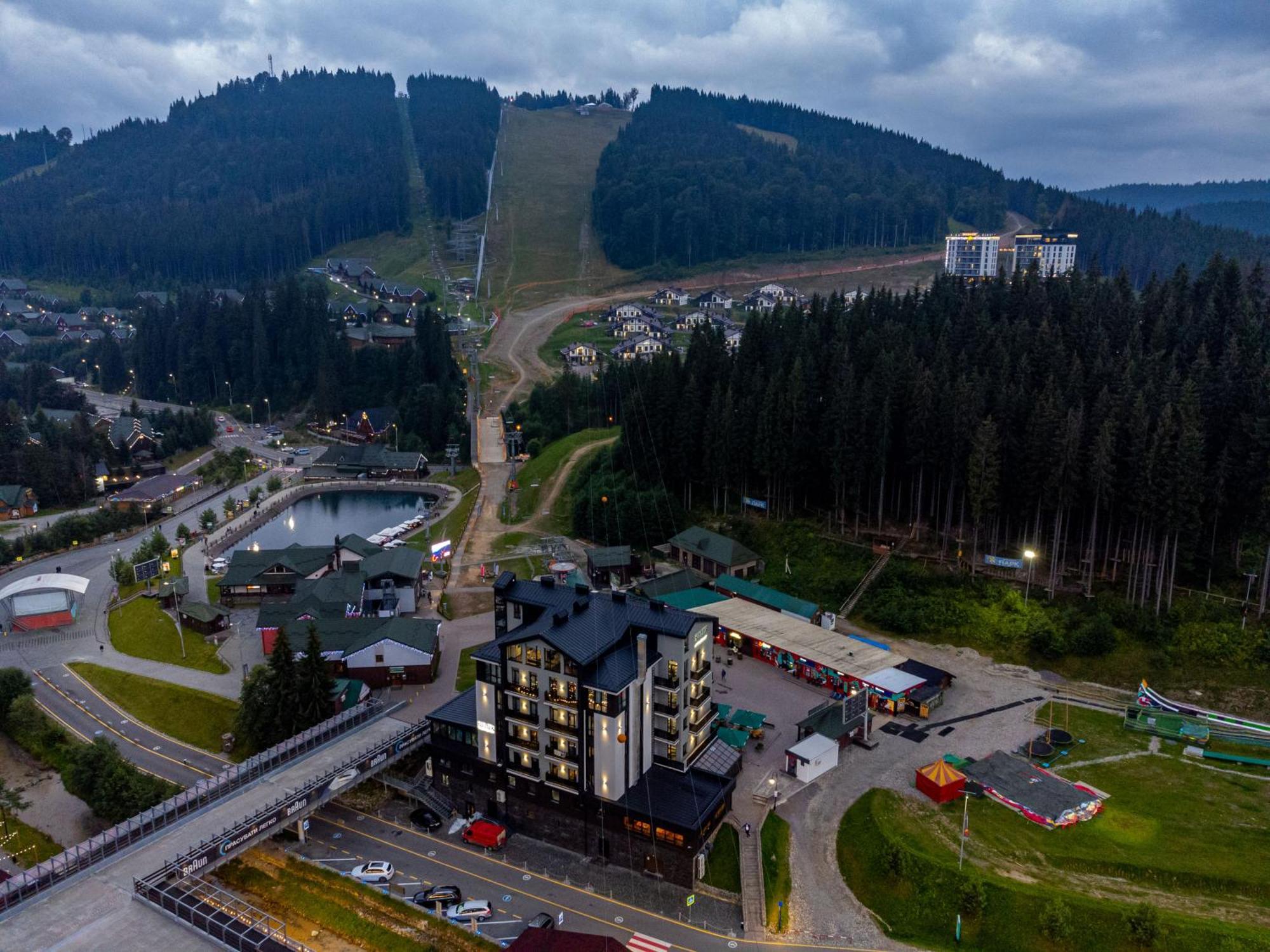 Shelter Apart Hotel Bukovel Extérieur photo